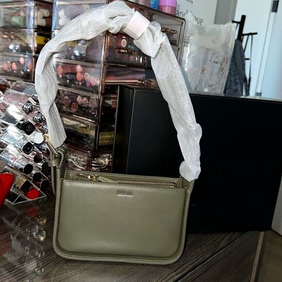 MAX+min The Brooklyn Leather Shoulder Bag Olive - Picture 11 of 17